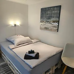 Standardzimmer Nahe Messe Und Airport Düsseldorf